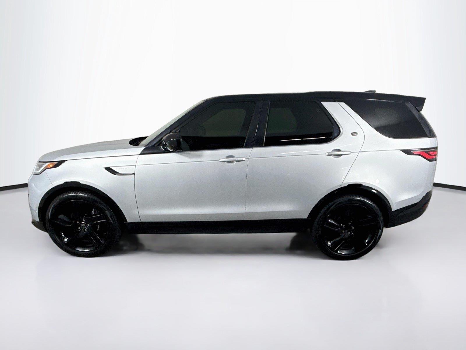 2023 Land Rover Discovery photo 2