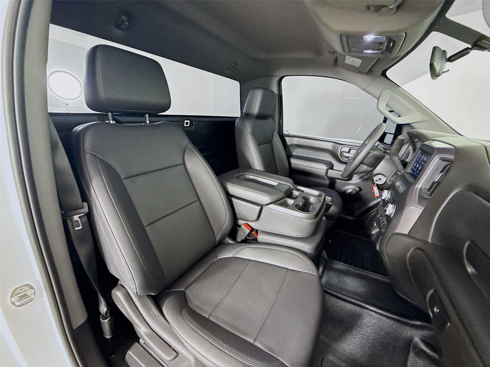 2023 GMC Sierra 3500HD Pro - Photo 17