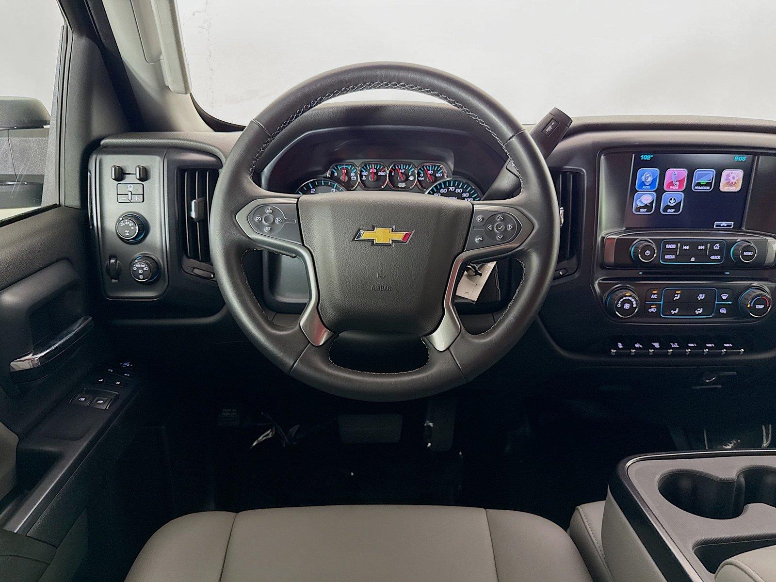 2024 Chevrolet Silverado MD 5500HD photo 3