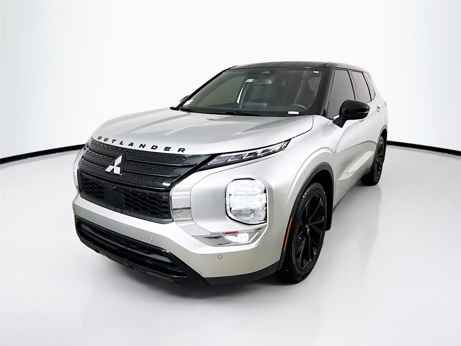 2023 Mitsubishi Outlander SEL Black Edition 2WD's photo