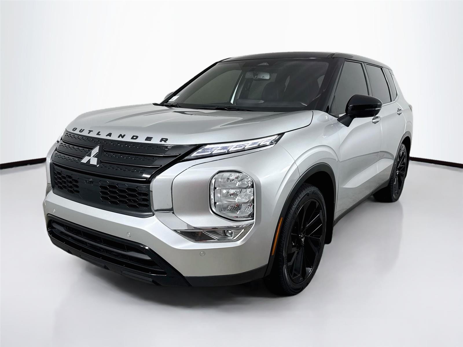 2023 Mitsubishi Outlander SEL Black Edition 2WD's photo