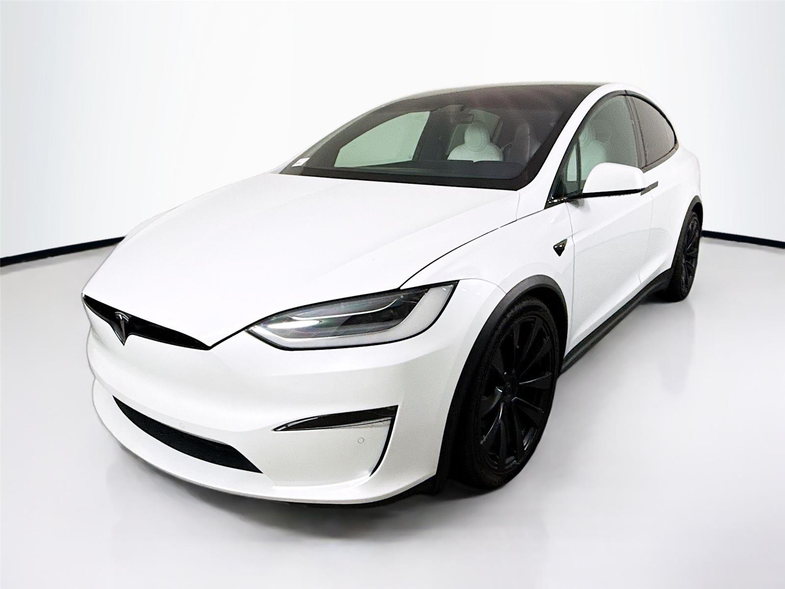 2022 Tesla Model X Plaid's photo