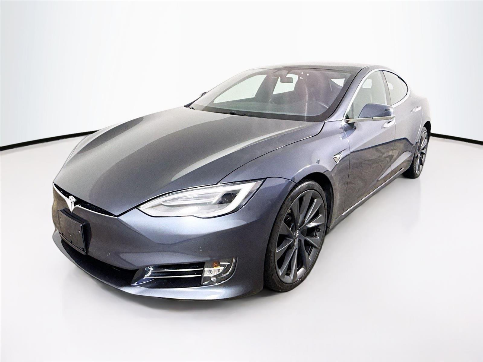 2020 Tesla Model S Long Range's photo