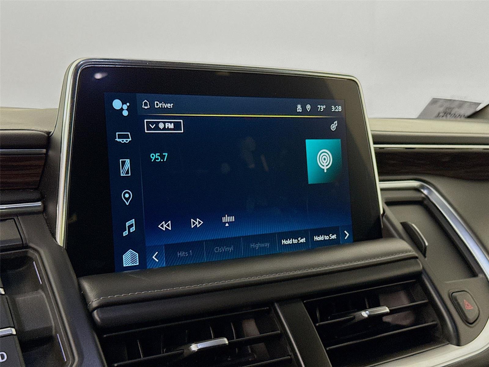 2022 Chevrolet Tahoe LT - Photo 8