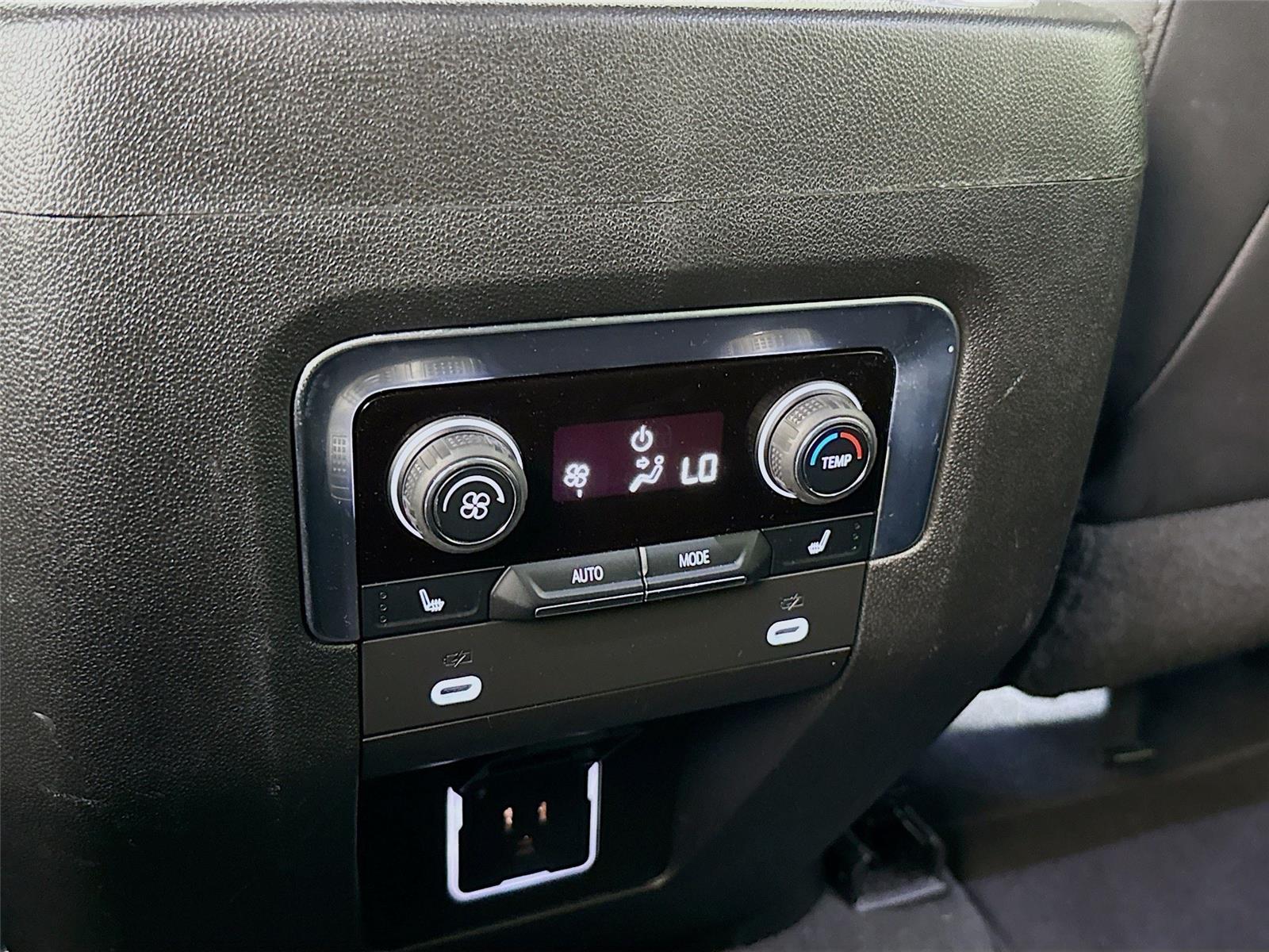 2022 Chevrolet Tahoe LT - Photo 17