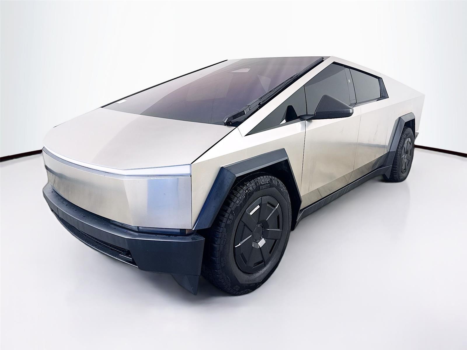 2024 Tesla Cybertruck All-Wheel Drive's photo