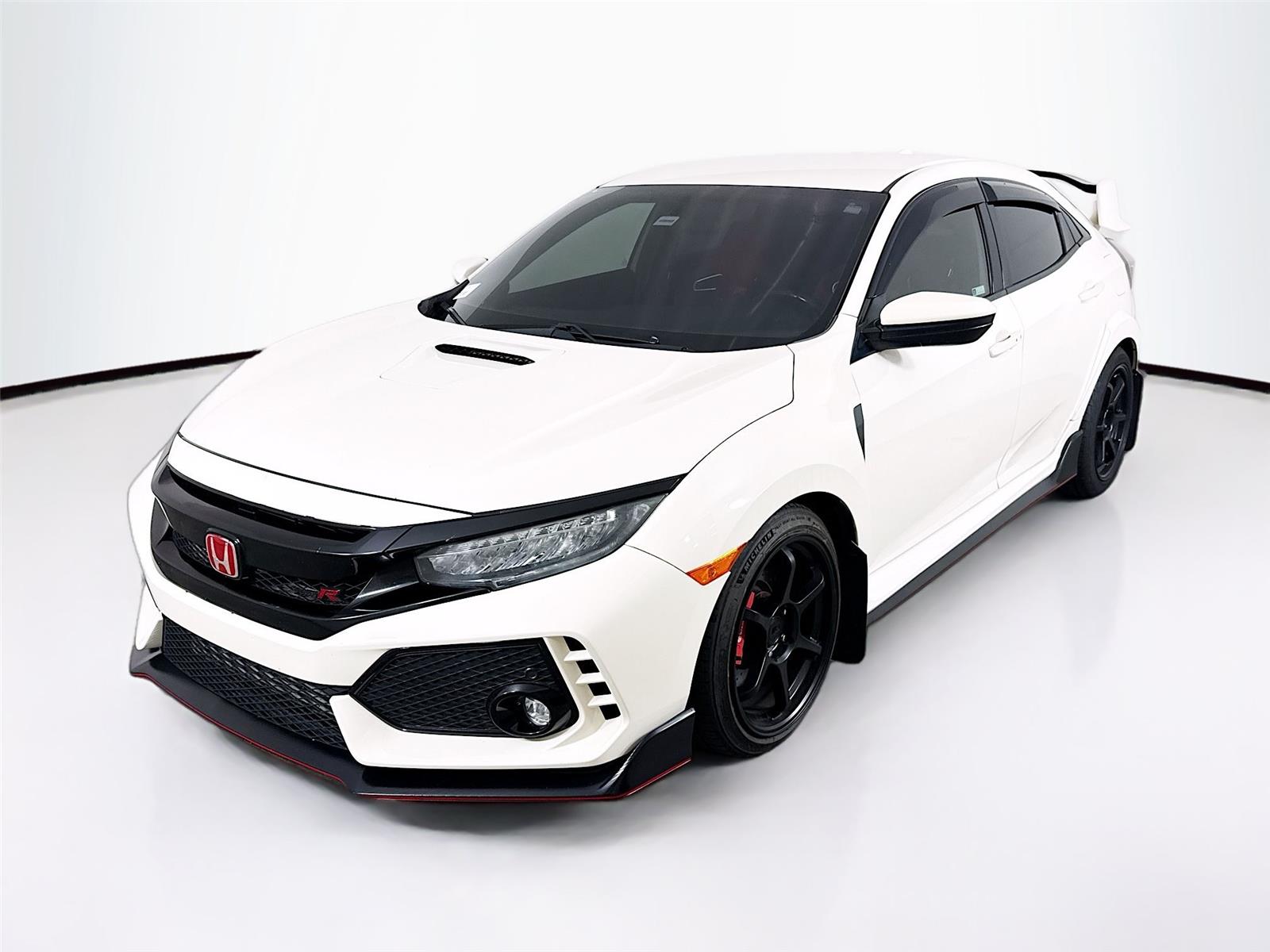 2018 Honda Civic Type-R Touring's photo
