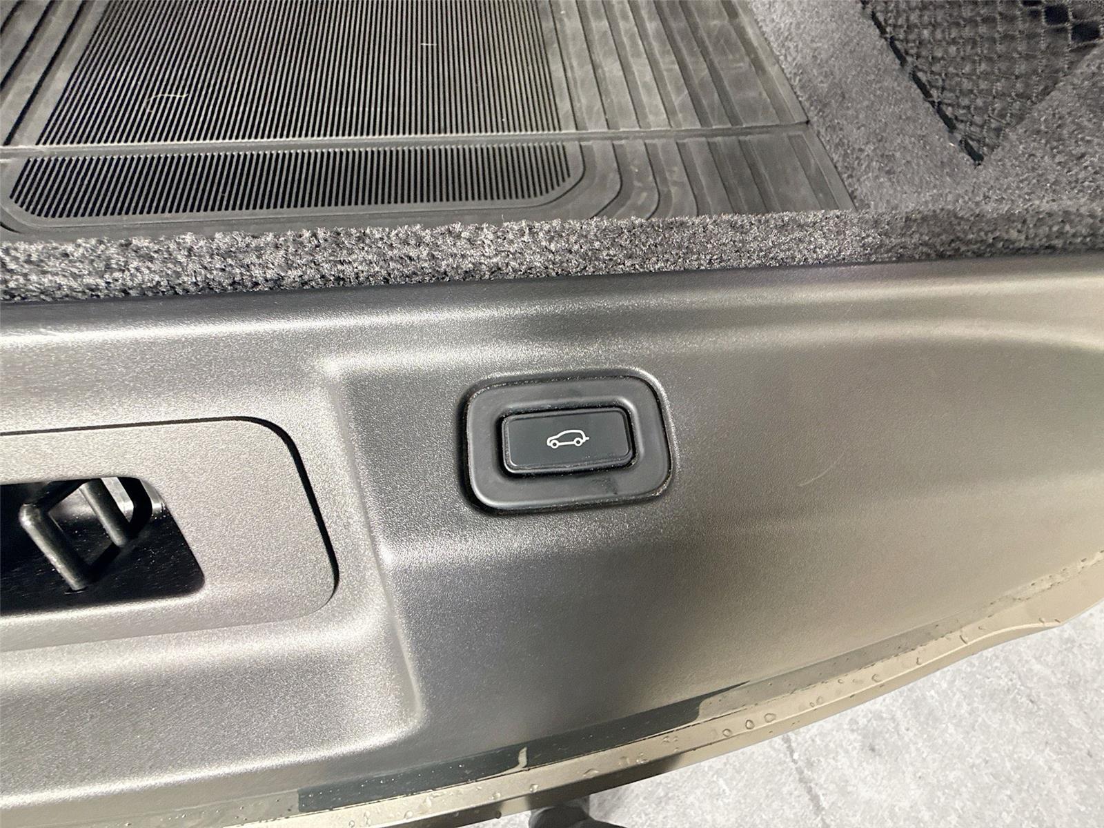 2023 Land Rover Range Rover SE - Photo 21