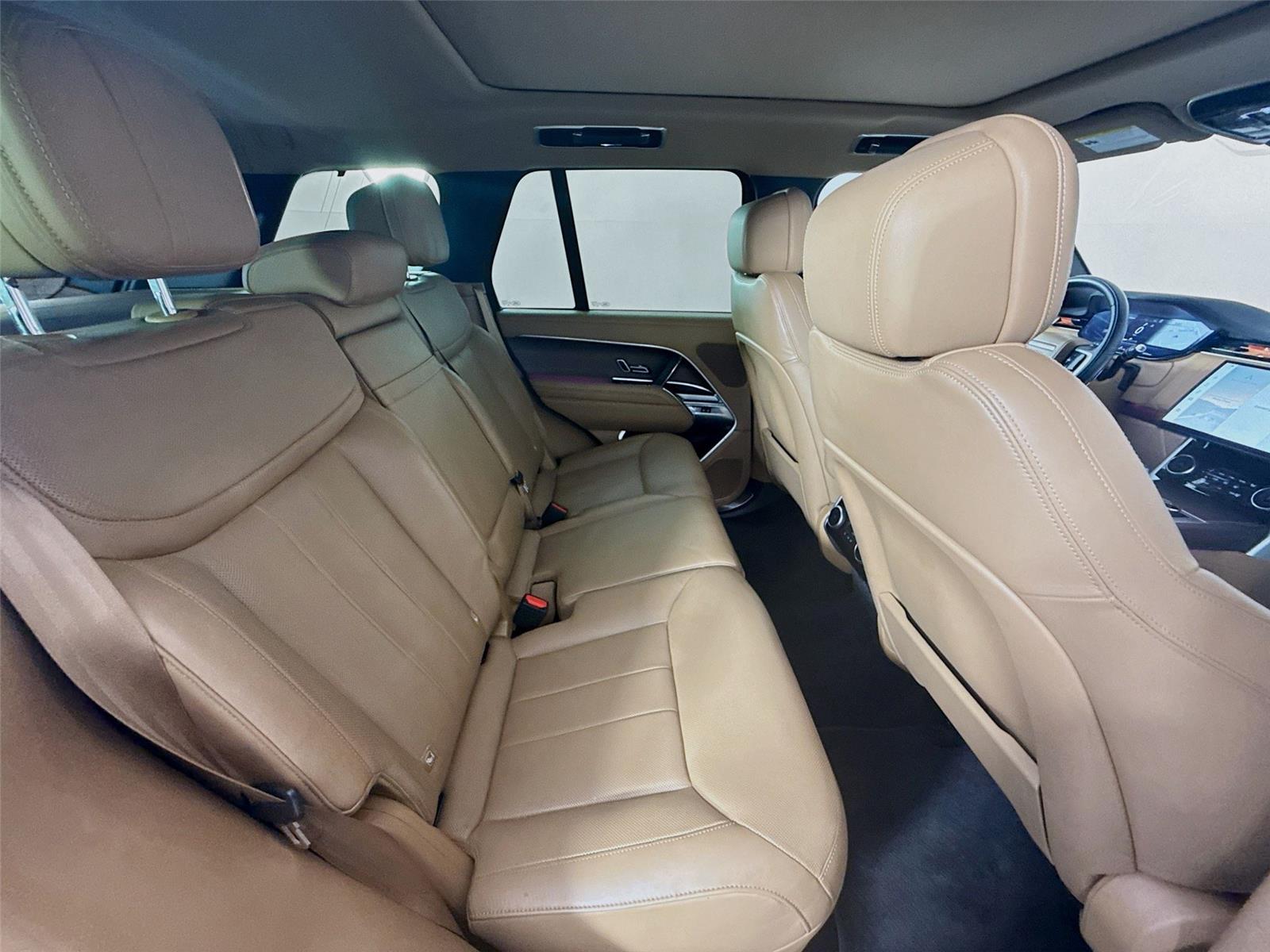 2023 Land Rover Range Rover SE - Photo 23