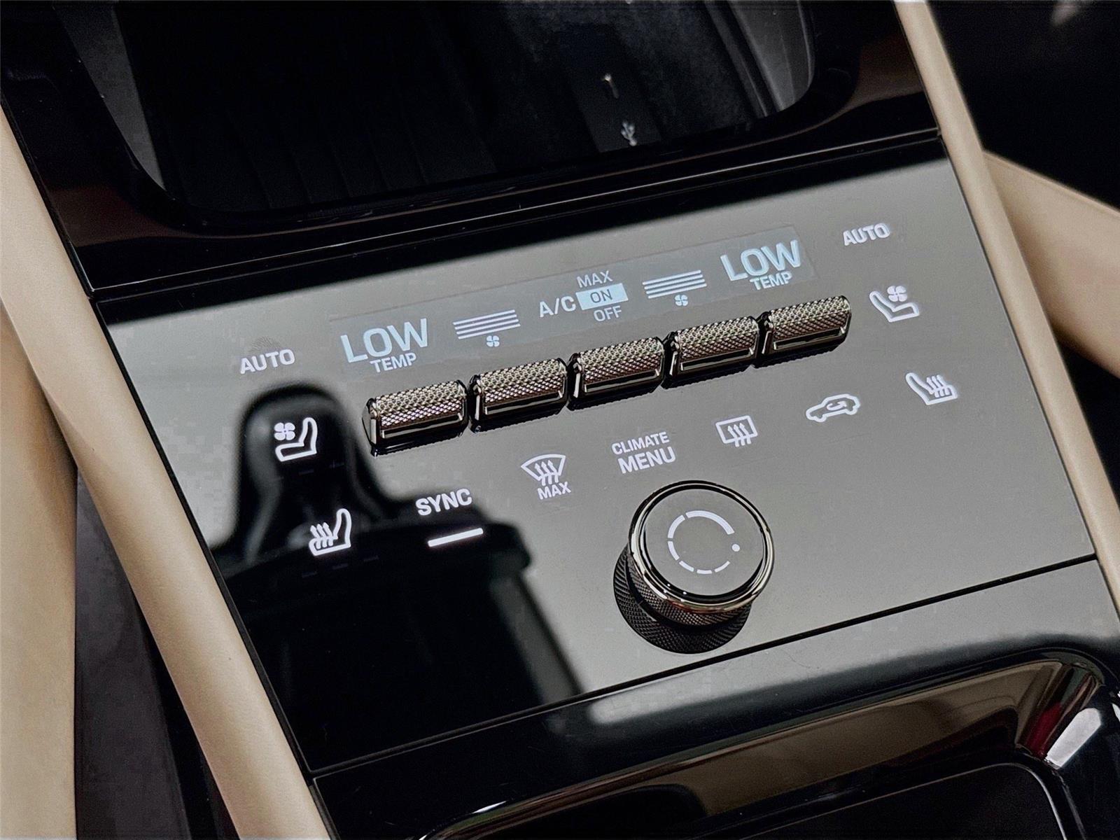 2025 Porsche Cayenne Coup Turbo E-Hybrid - Photo 14