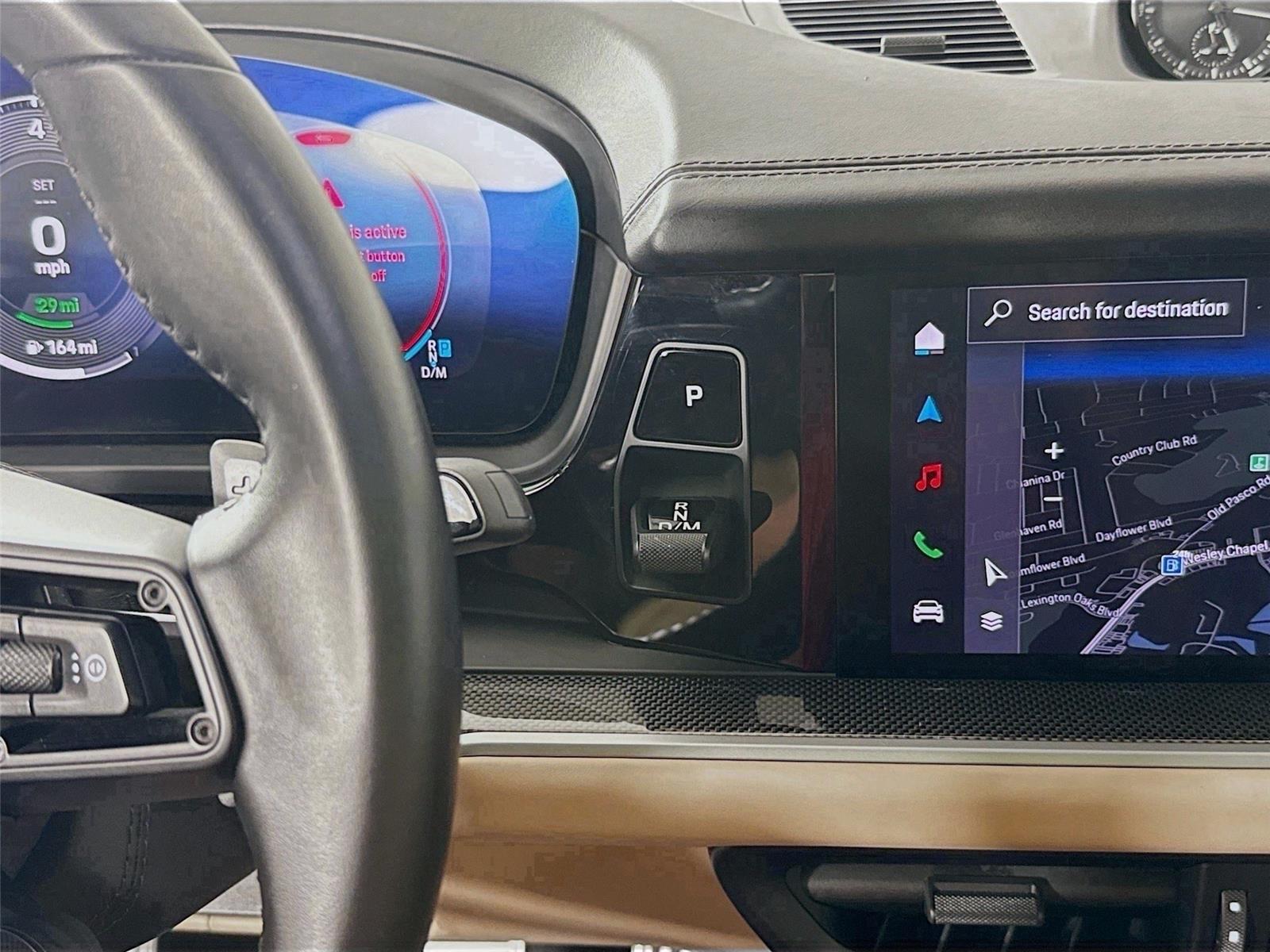 2025 Porsche Cayenne Coup Turbo E-Hybrid - Photo 15