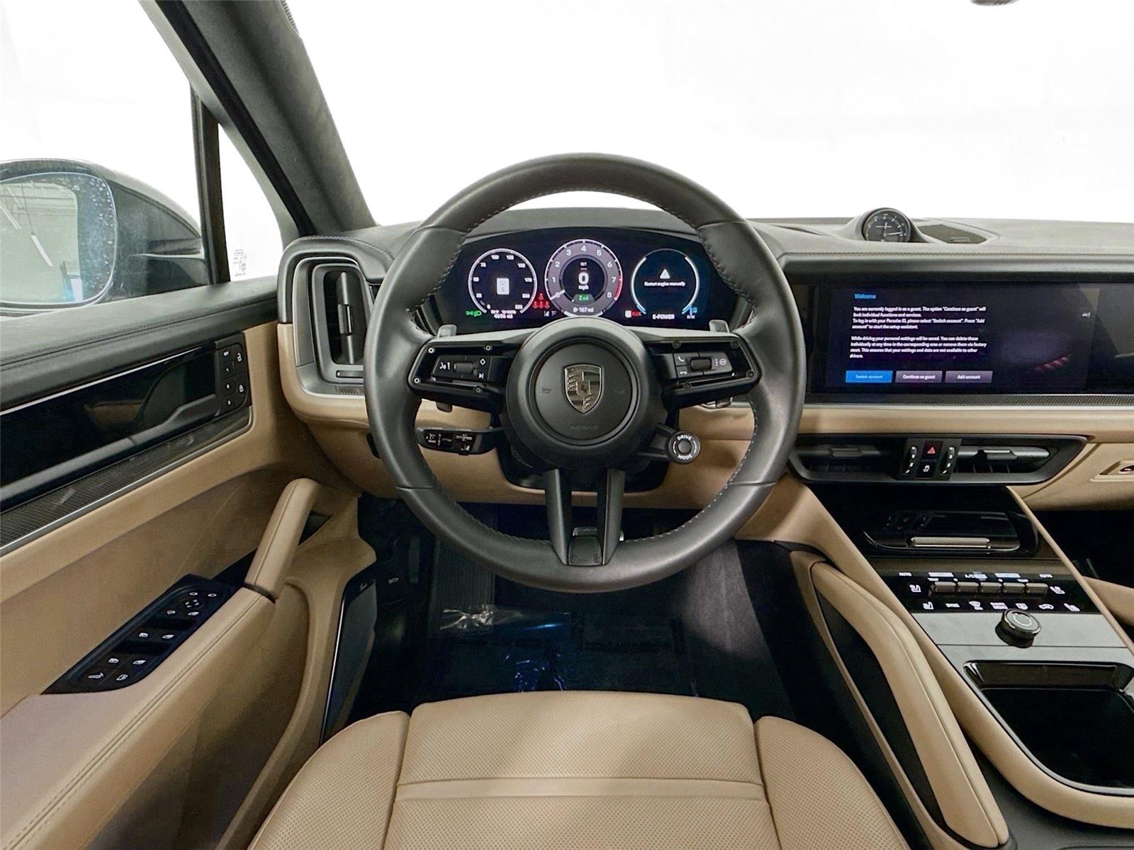 2025 Porsche Cayenne Coup Turbo E-Hybrid - Photo 20