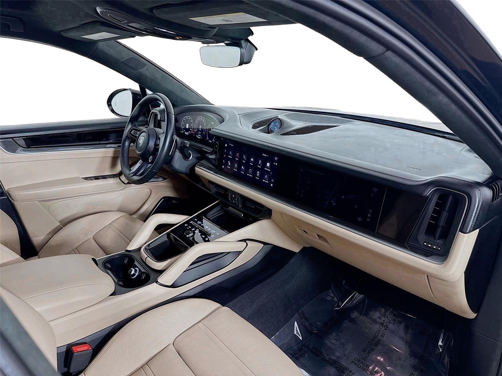 2025 Porsche Cayenne Coup Turbo E-Hybrid - Photo 26