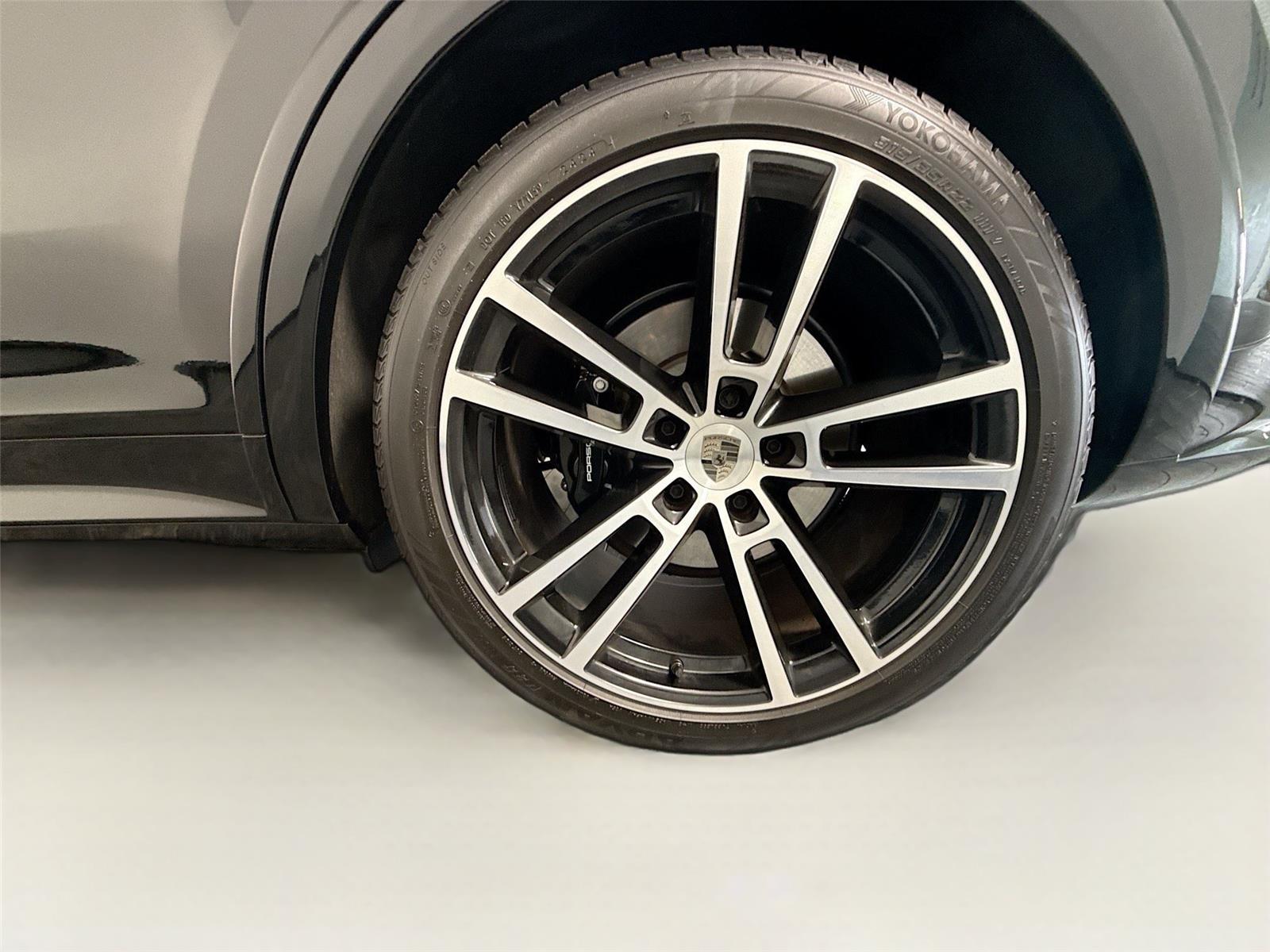 2025 Porsche Cayenne Coup Turbo E-Hybrid - Photo 29