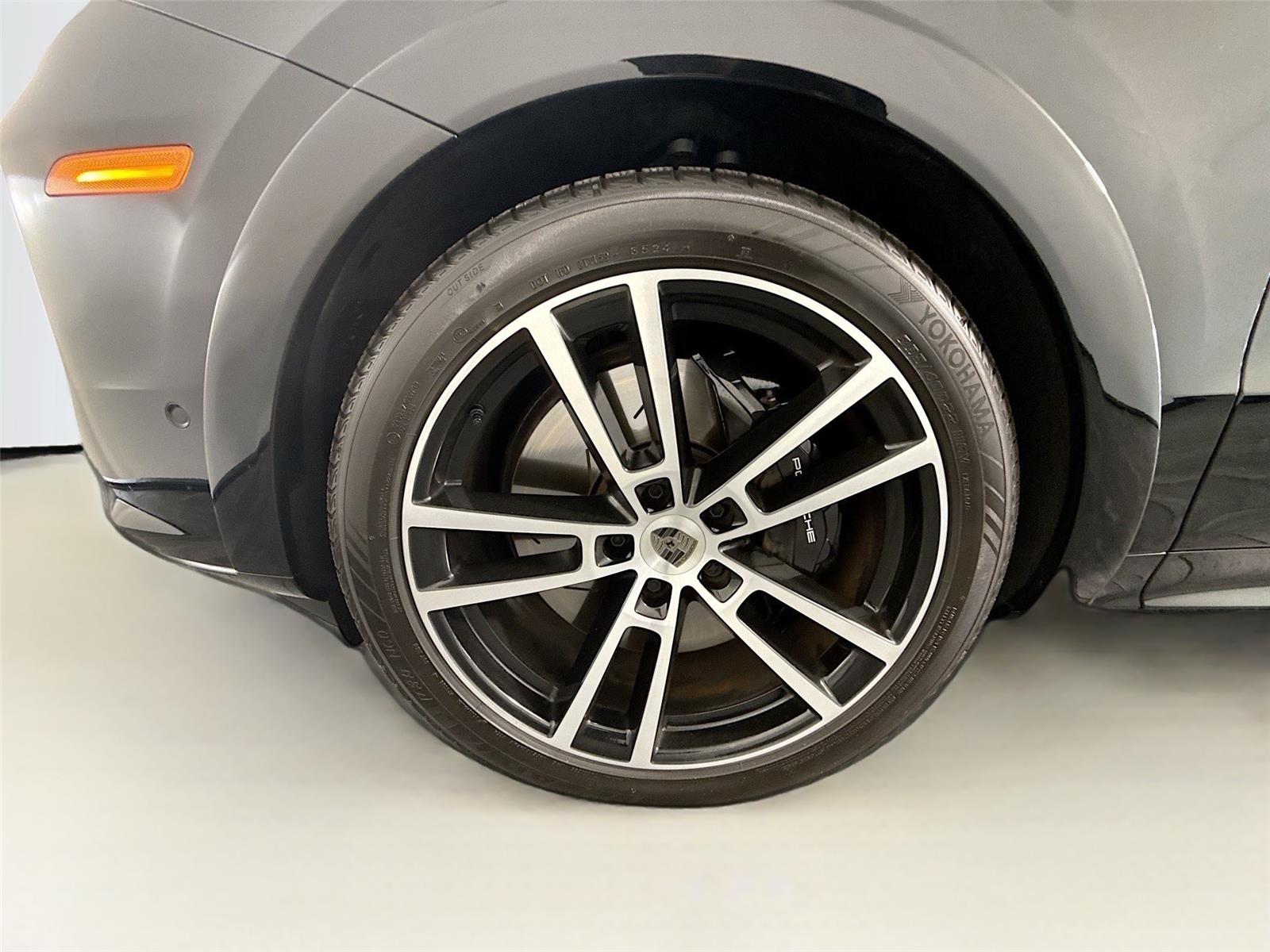 2025 Porsche Cayenne Coup Turbo E-Hybrid - Photo 30