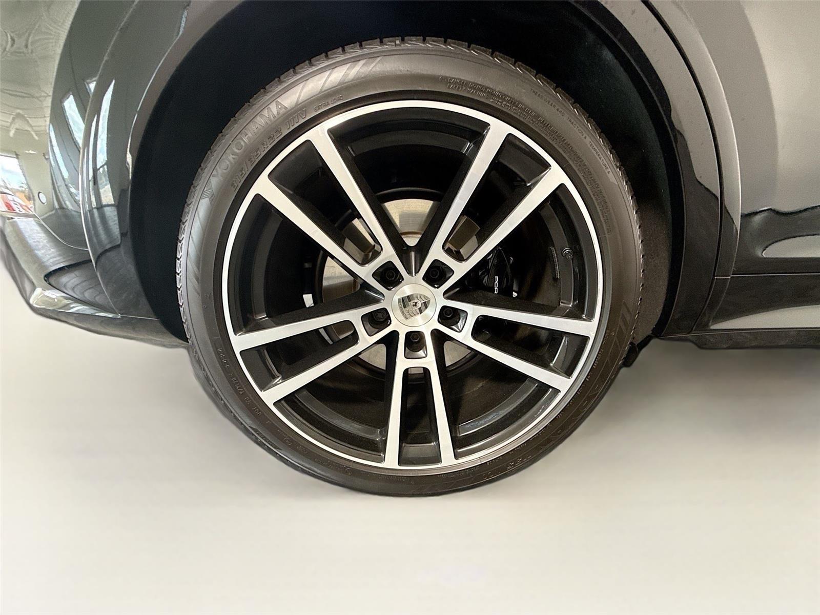 2025 Porsche Cayenne Coup Turbo E-Hybrid - Photo 32