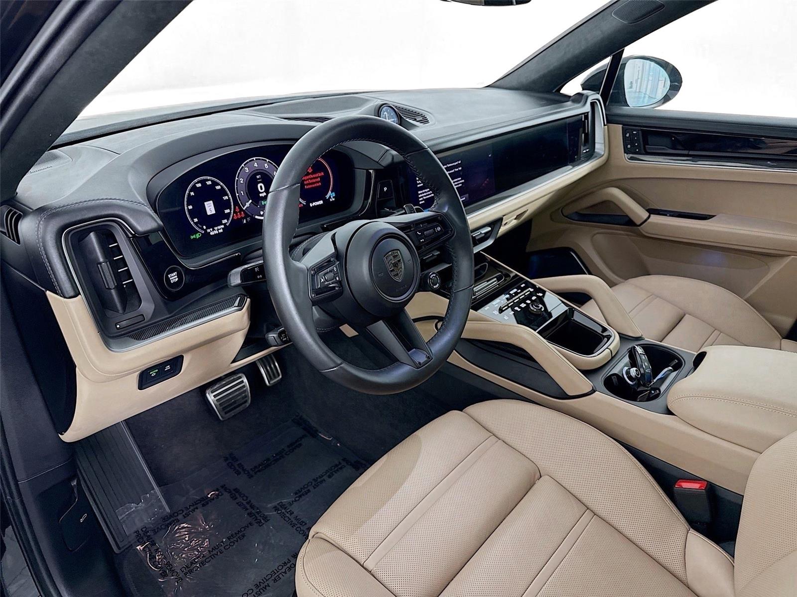 2025 Porsche Cayenne Coup Turbo E-Hybrid - Photo 7
