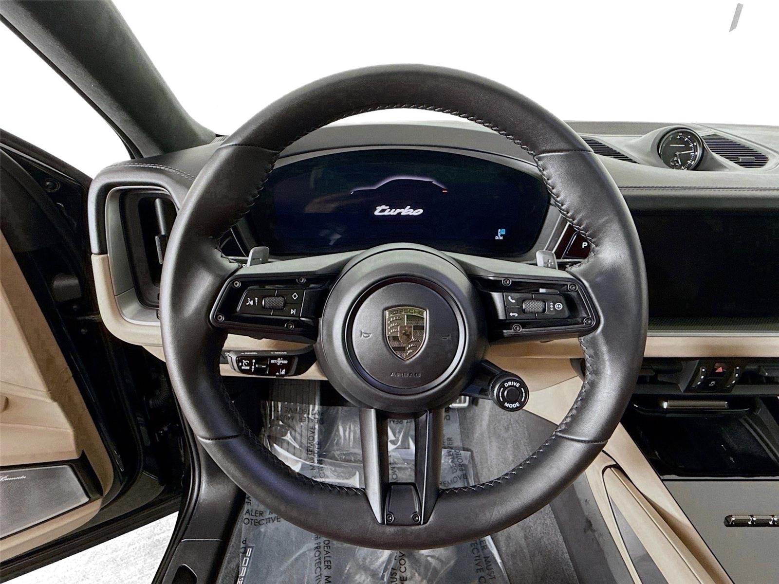2025 Porsche Cayenne Coup Turbo E-Hybrid - Photo 9