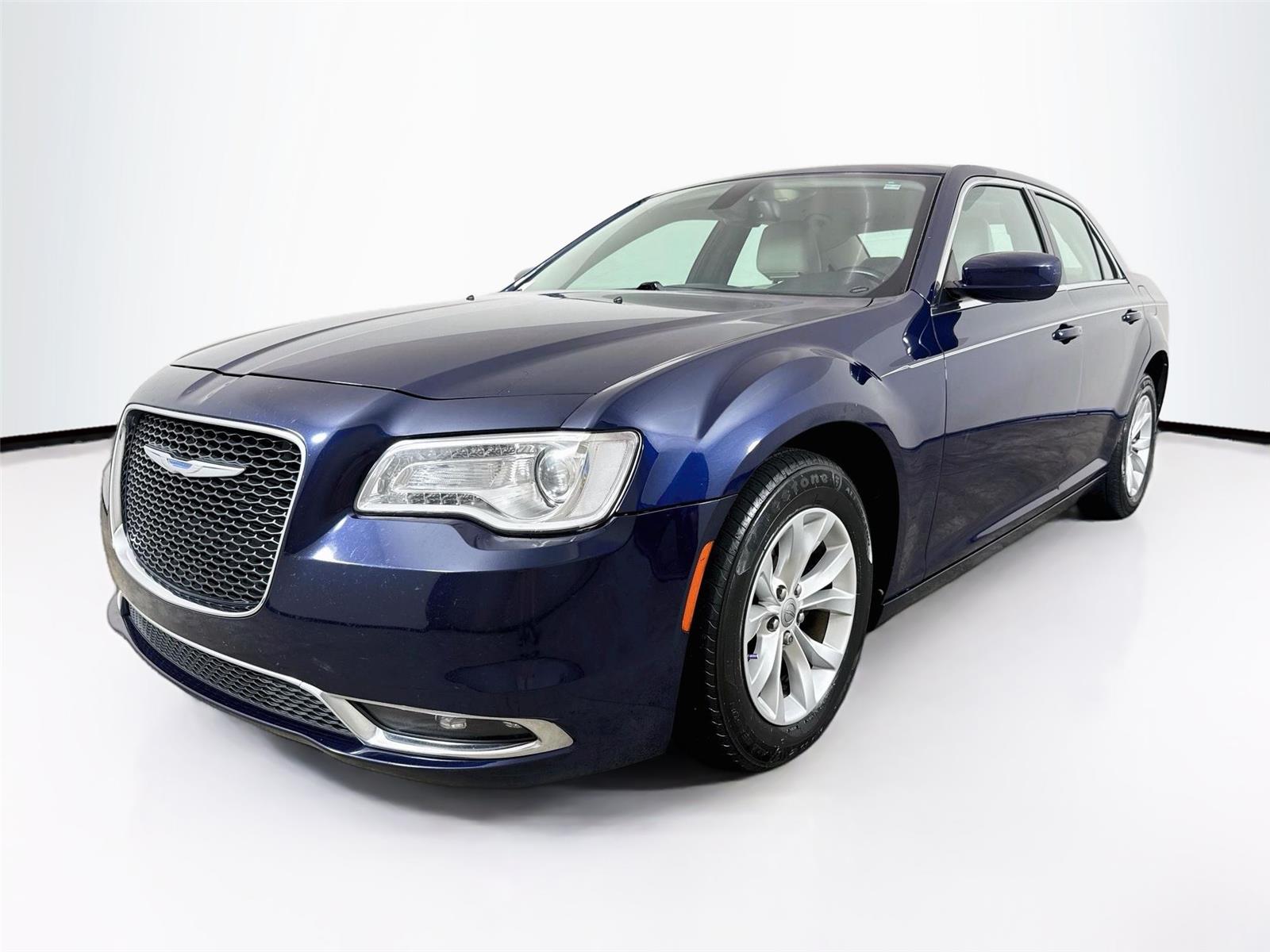2015 Chrysler 300 Limited V6's photo