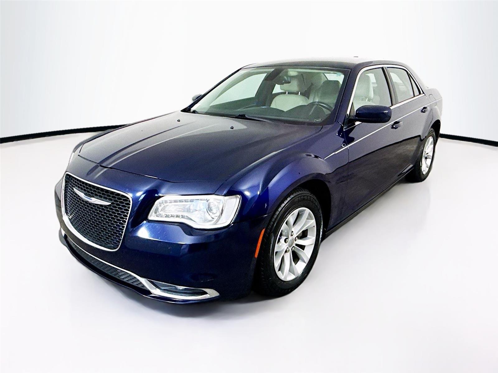 2015 Chrysler 300 Limited V6's photo