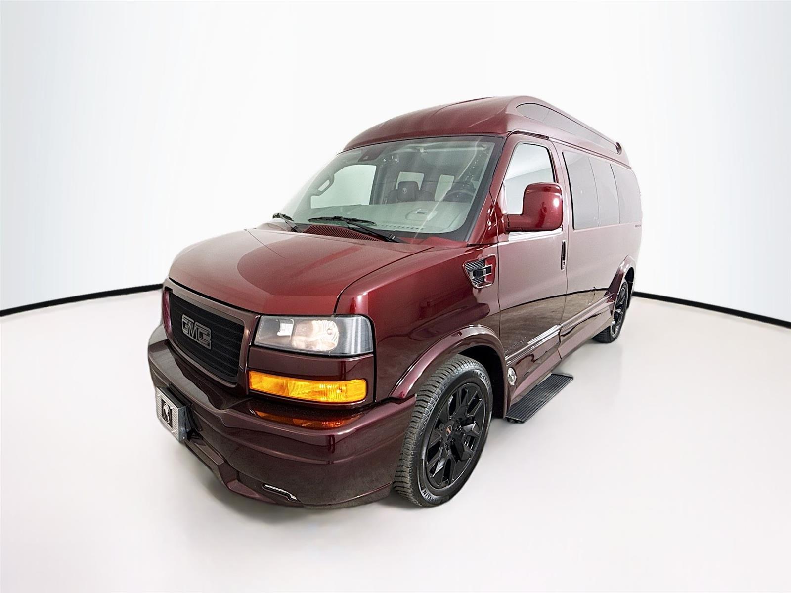 2025 GMC Savana 2500's photo