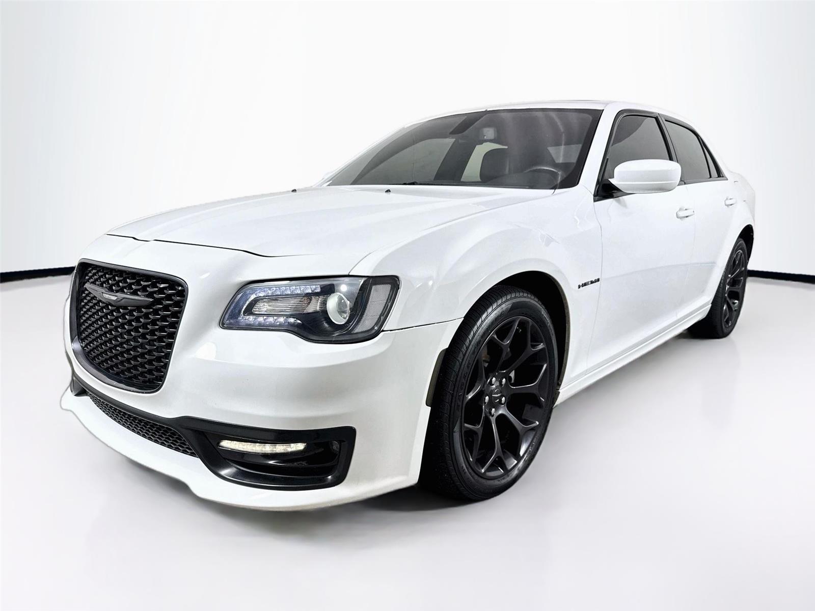 2019 Chrysler 300 S's photo