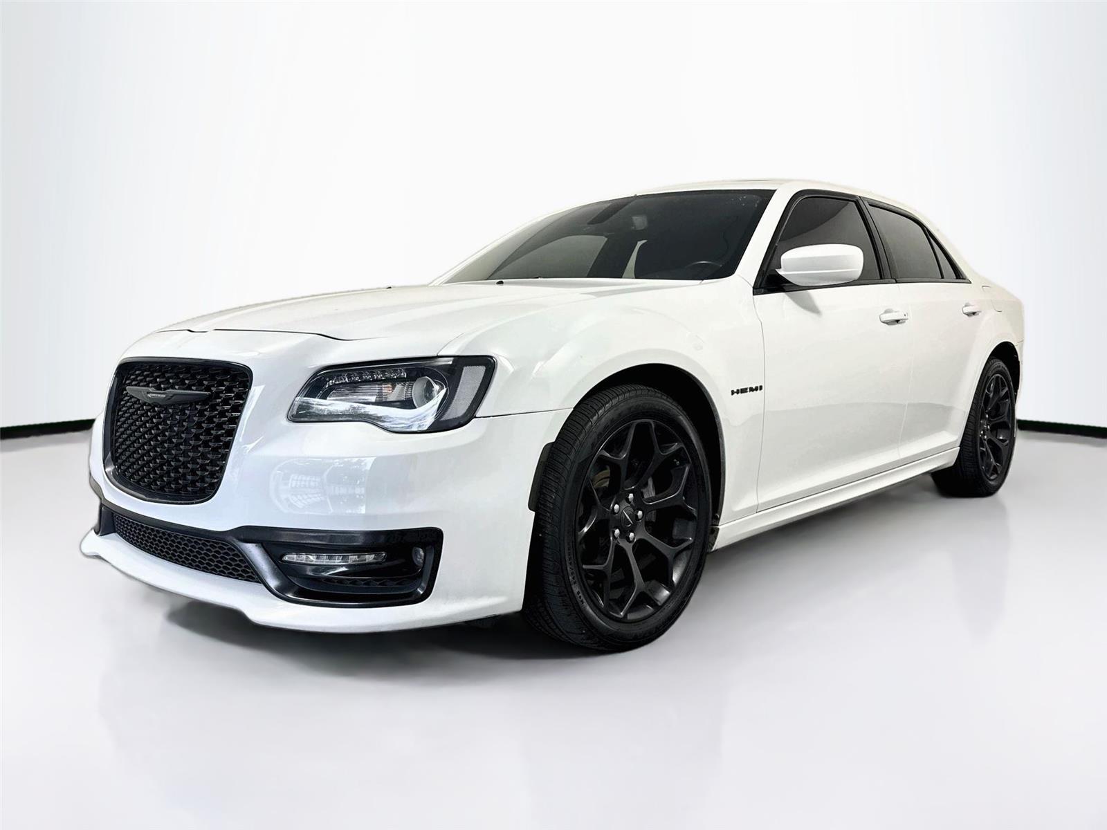 2019 Chrysler 300 S's photo