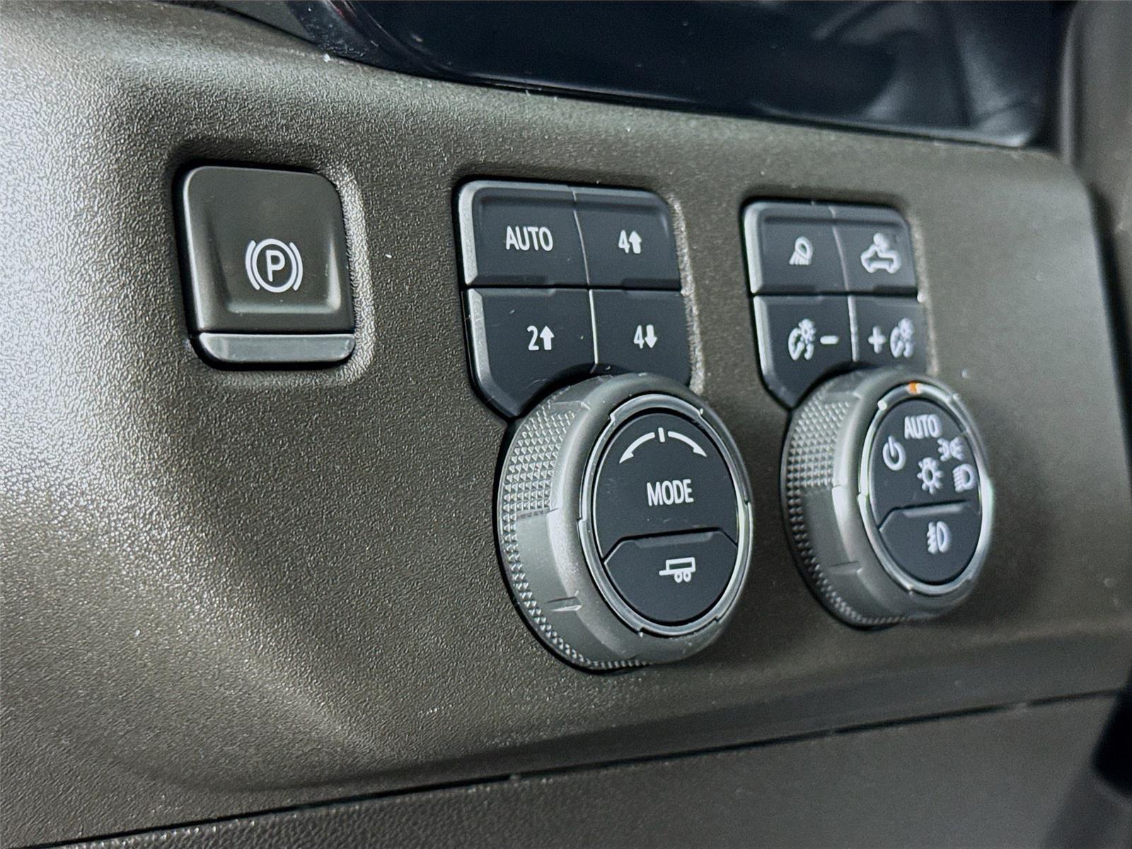 2024 Chevrolet Silverado 1500 photo 7