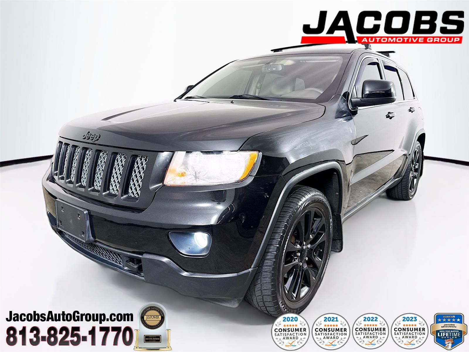 Brilliant Black Crystal Pearl 2013 Jeep Grand Cherokee Laredo SUV / Crossover 4X2 5-Speed Automatic