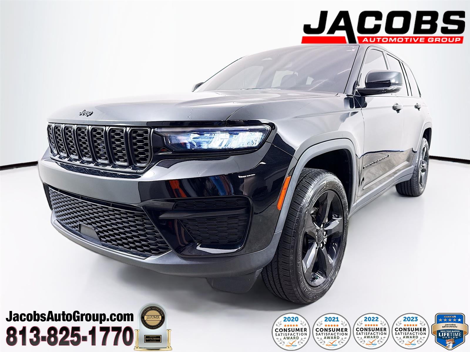 Diamond Black Crystal Pearlcoat 2023 Jeep Grand Cherokee SUV / Crossover Four-Wheel Drive 8-Speed Automatic