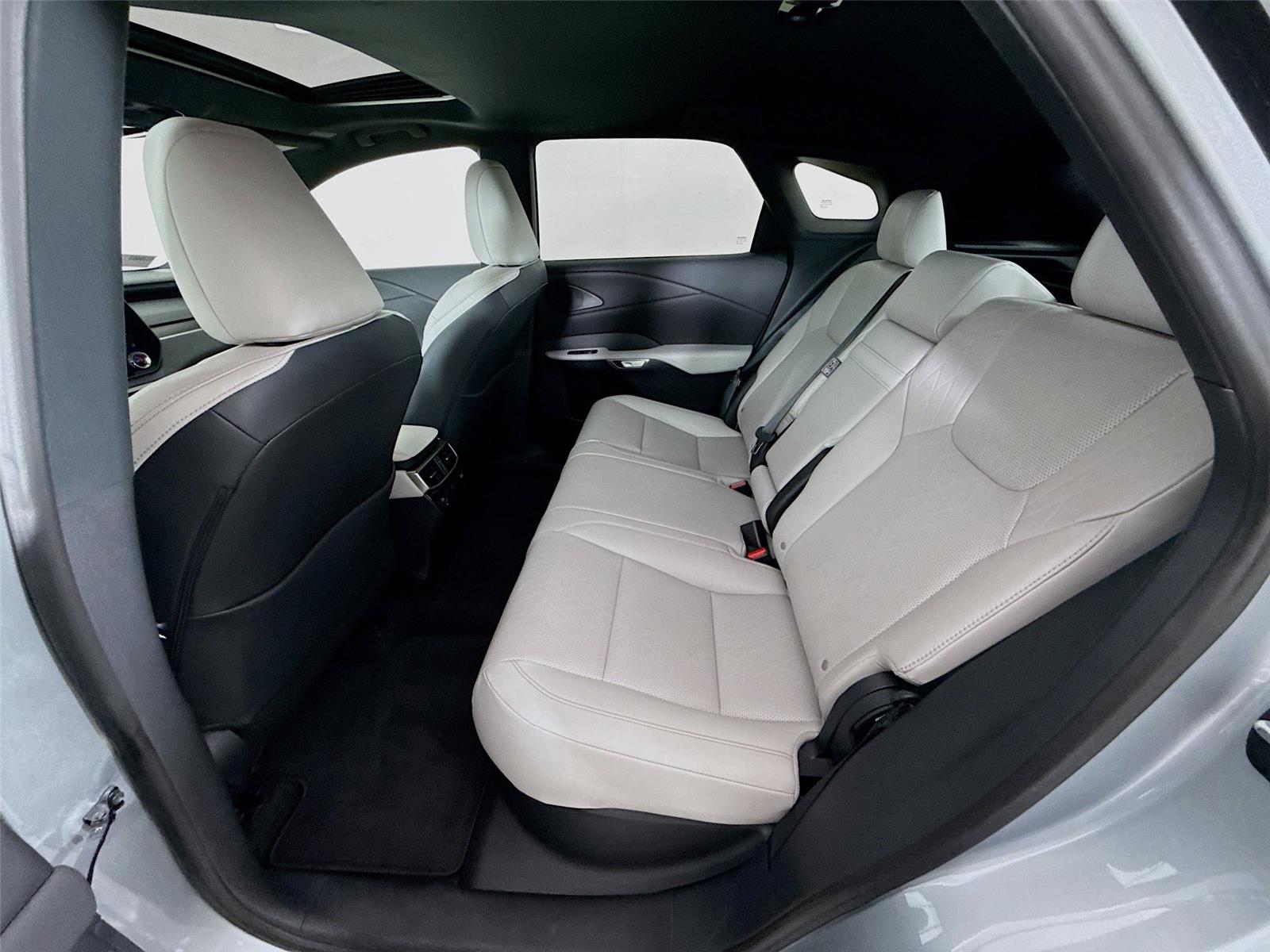 2024 Lexus RX 350 - Photo 21