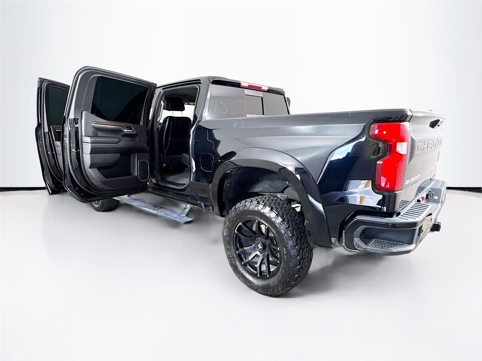 2023 Chevrolet Silverado 1500 RST - Photo 21