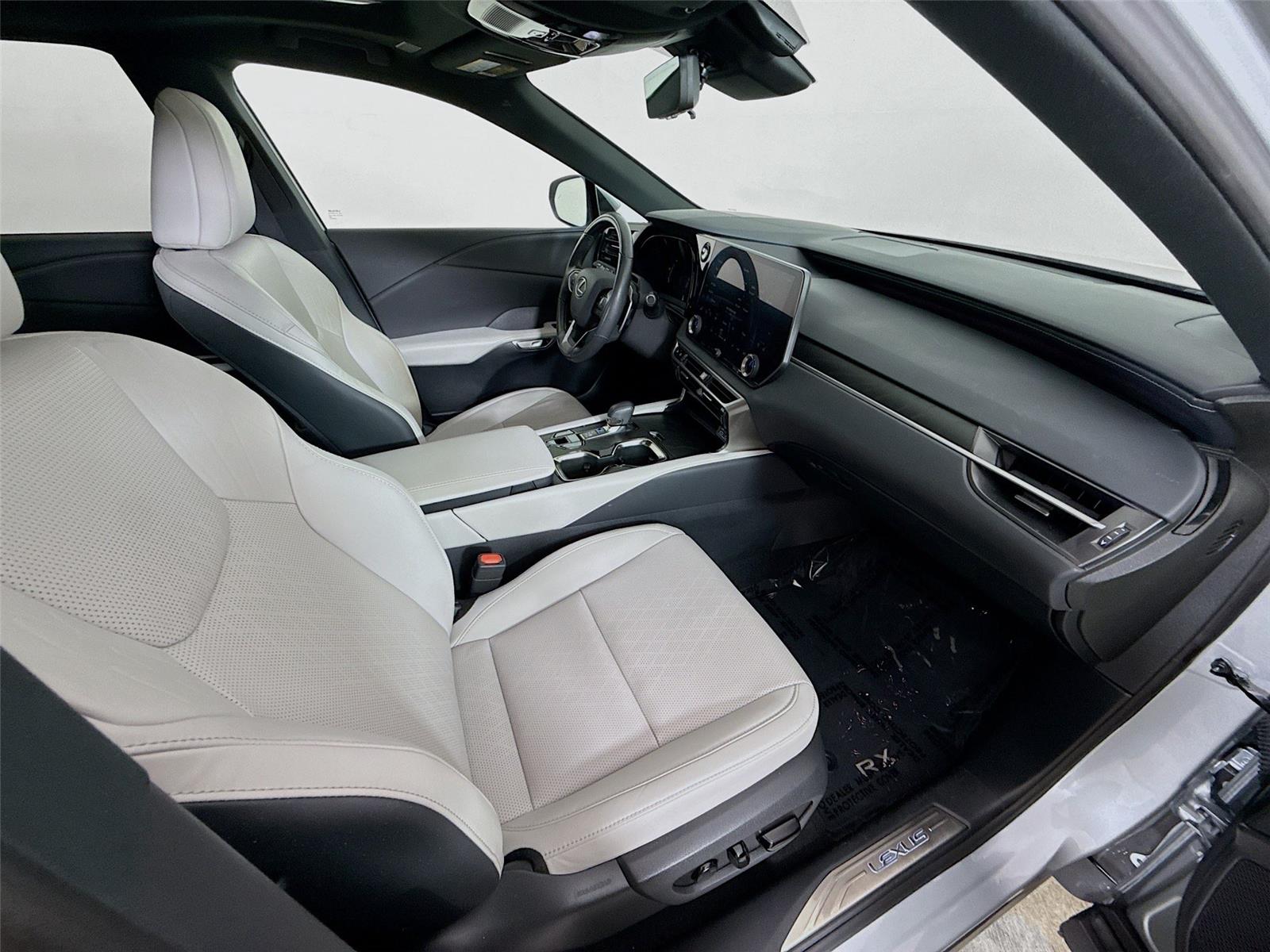 2024 Lexus RX 350 - Photo 27