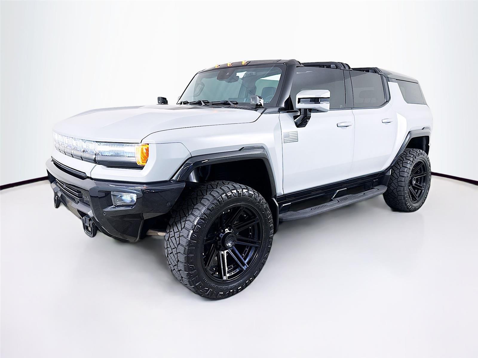 2024 GMC Hummer EV 3X SUV's photo