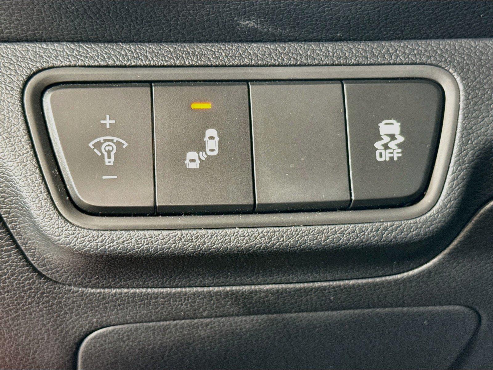 2024 Kia Forte GT - Photo 14