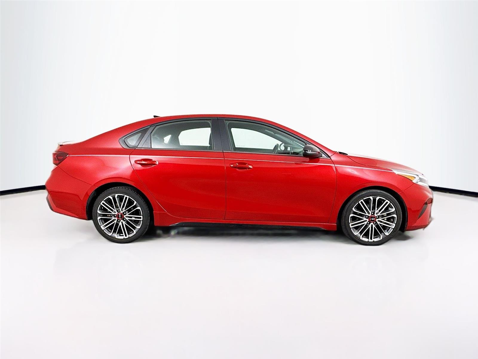 2024 Kia Forte GT - Photo 10
