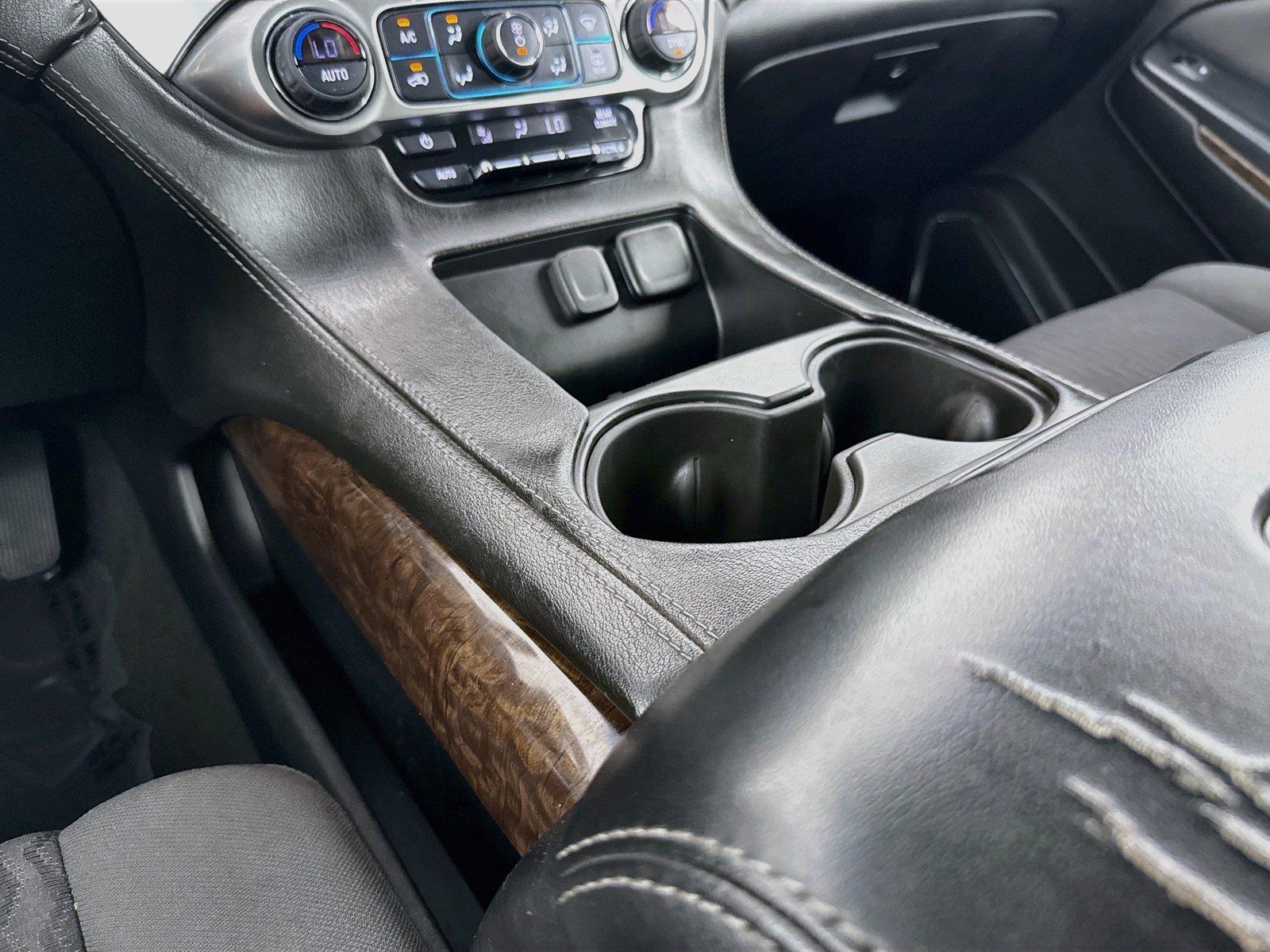 2020 Chevrolet Tahoe LS - Photo 14