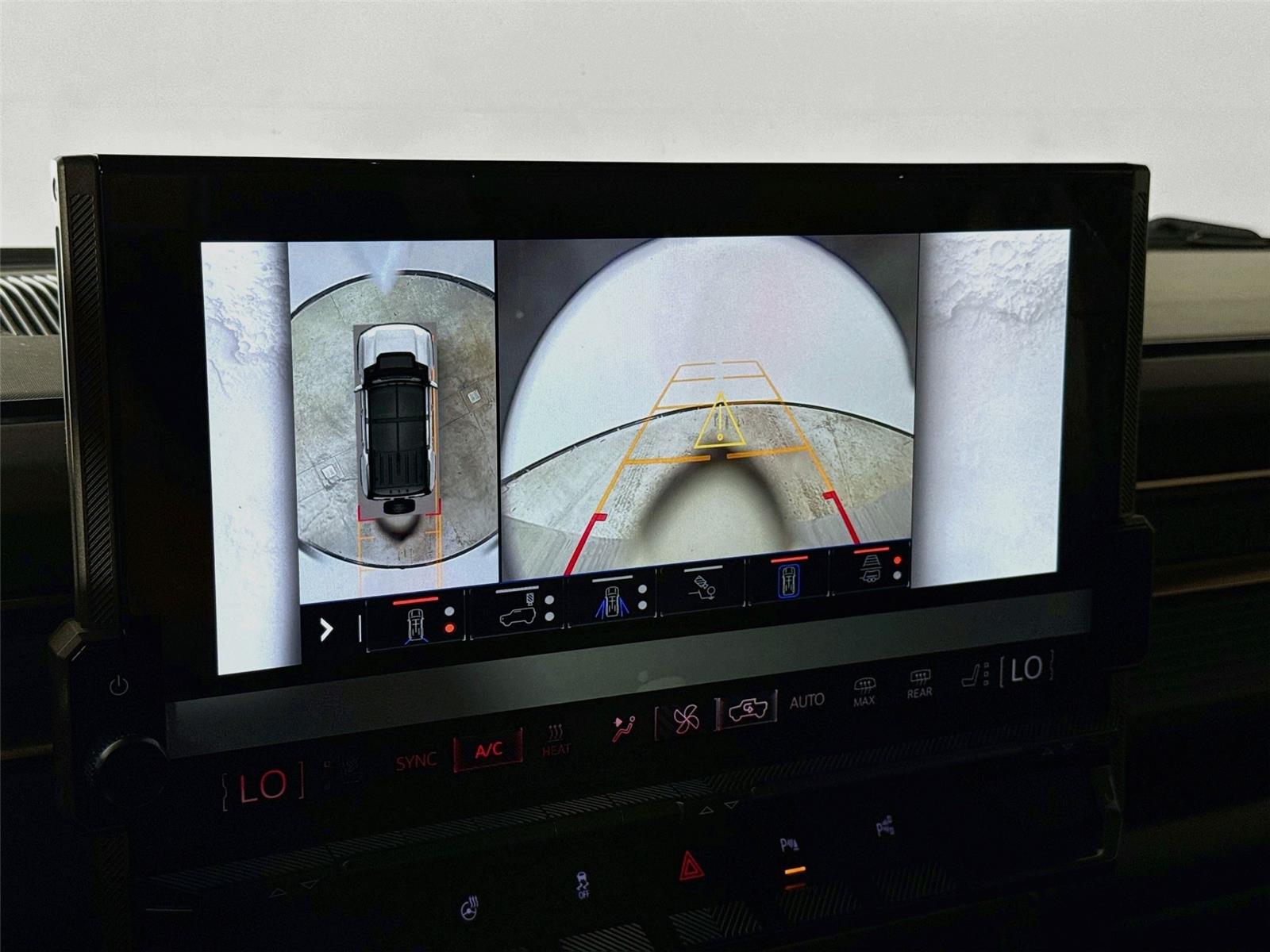 2024 GMC HUMMER EV 3X - Photo 13