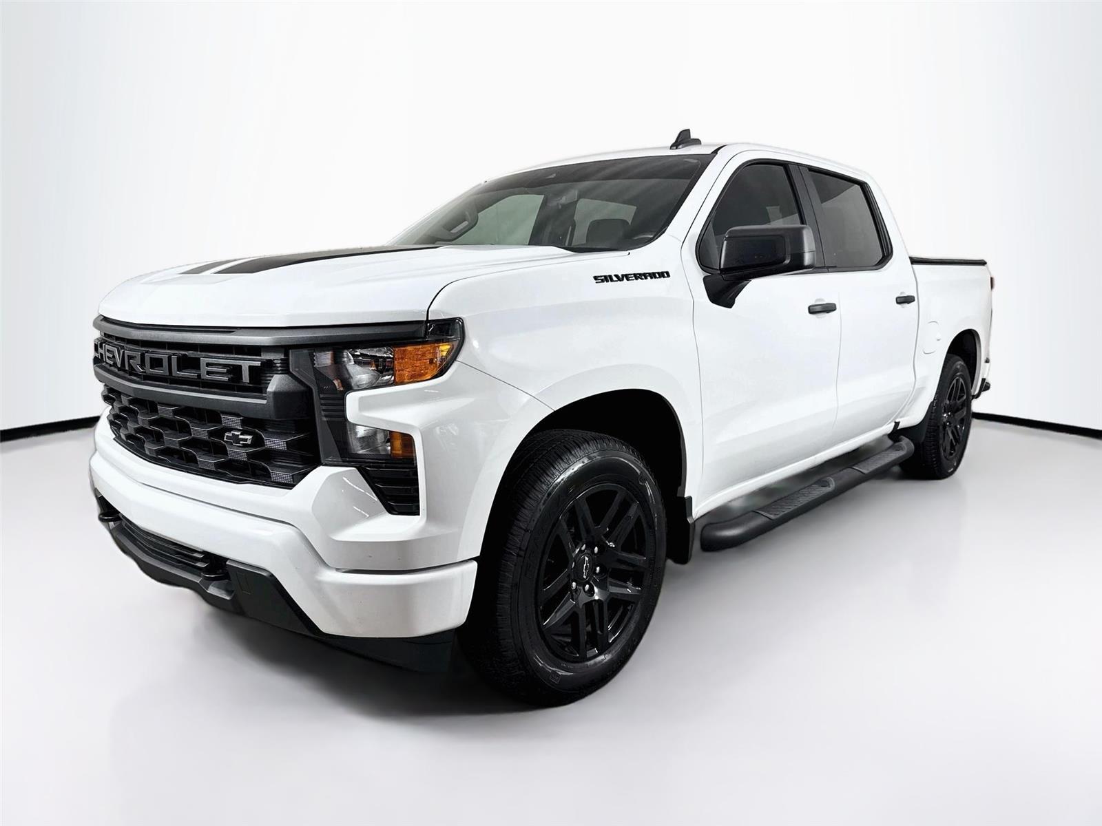 2024 Chevrolet Silverado 1500 Custom - Photo 1
