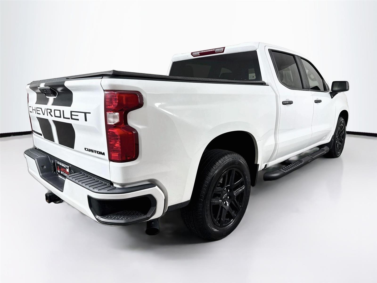2024 Chevrolet Silverado 1500 Custom - Photo 5