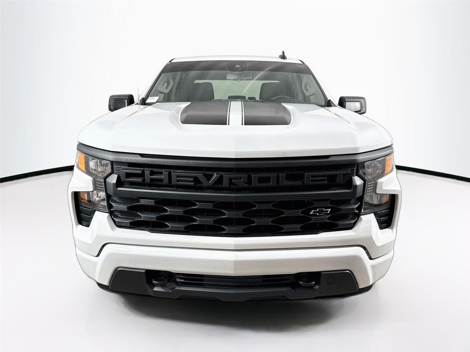 2024 Chevrolet Silverado 1500 Custom - Photo 8