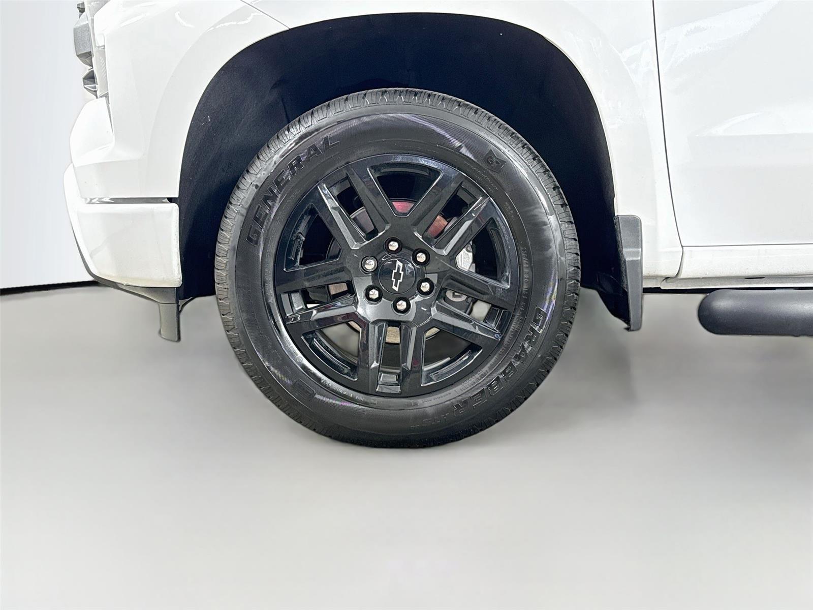 2024 Chevrolet Silverado 1500 Custom - Photo 14