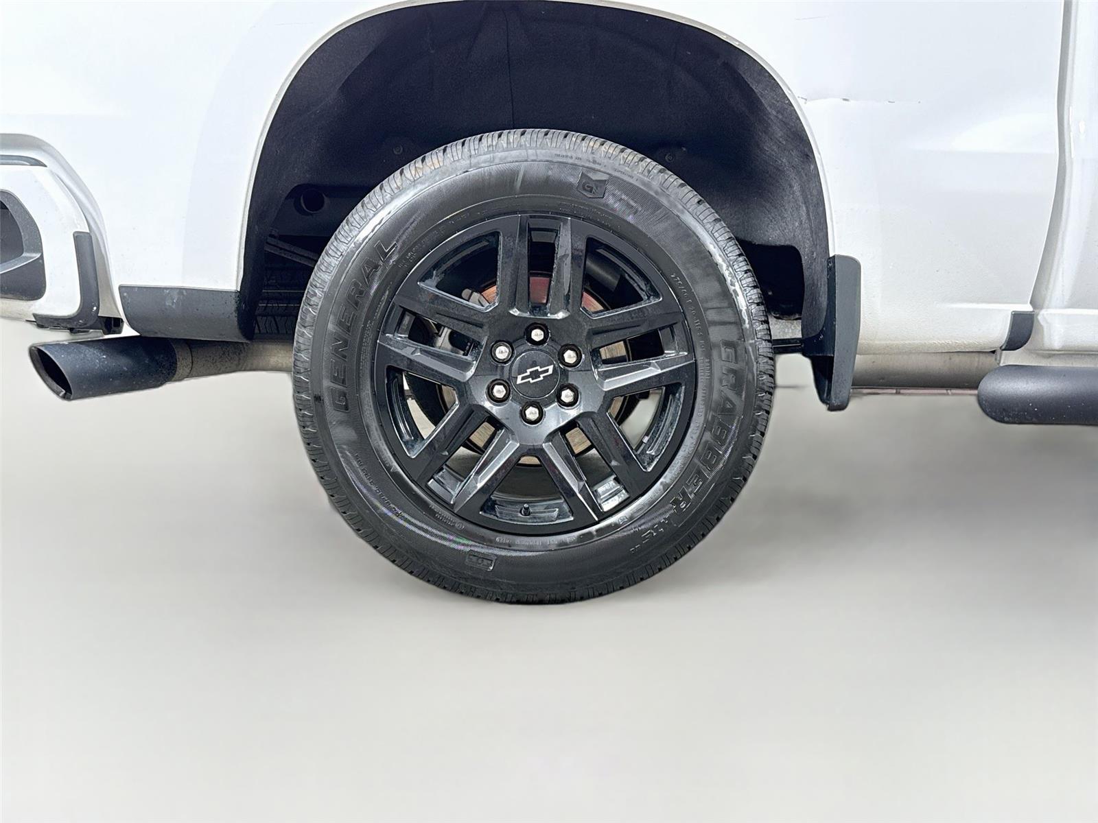2024 Chevrolet Silverado 1500 Custom - Photo 16