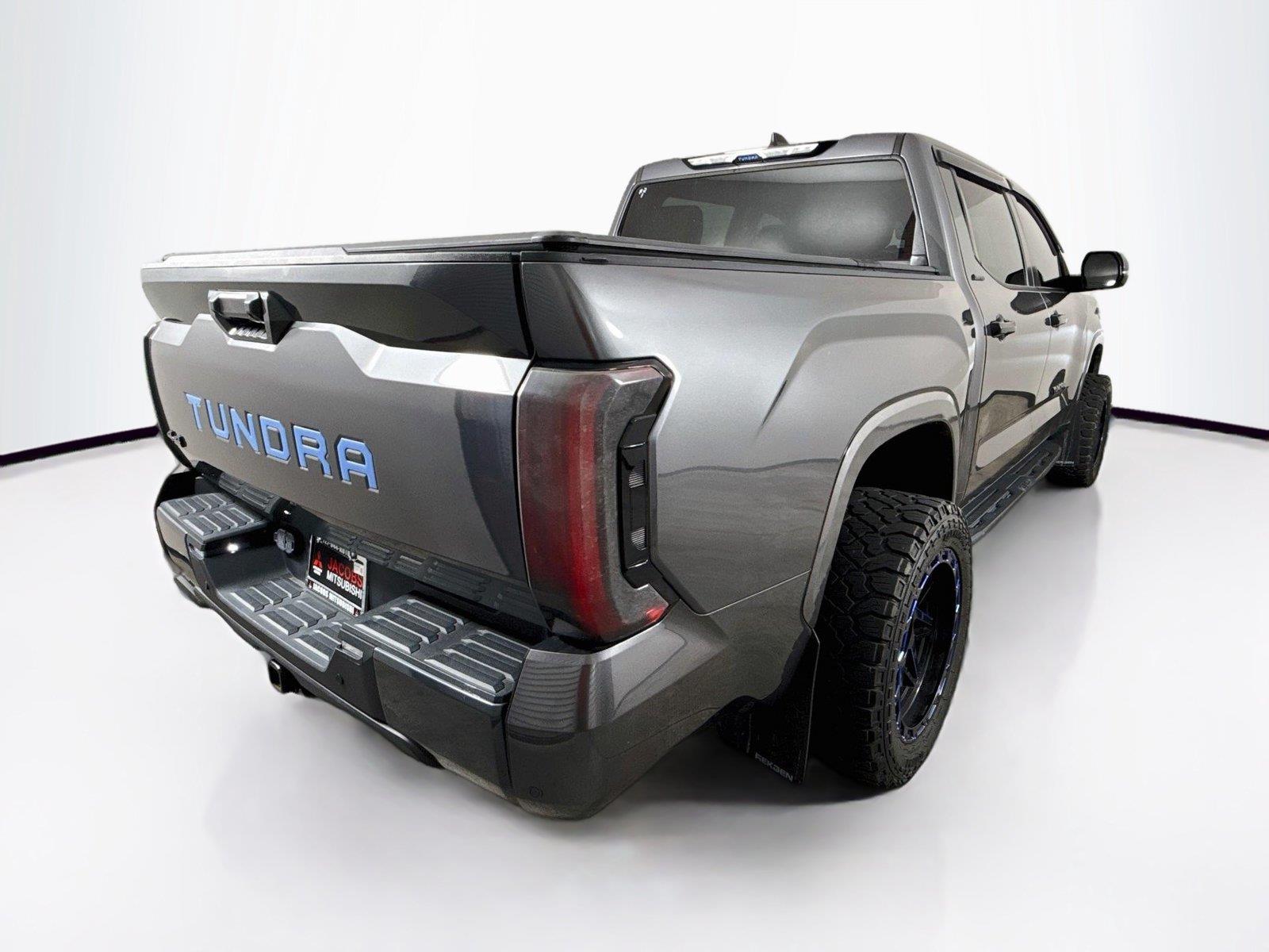 2024 Toyota Tundra Limited - Photo 6
