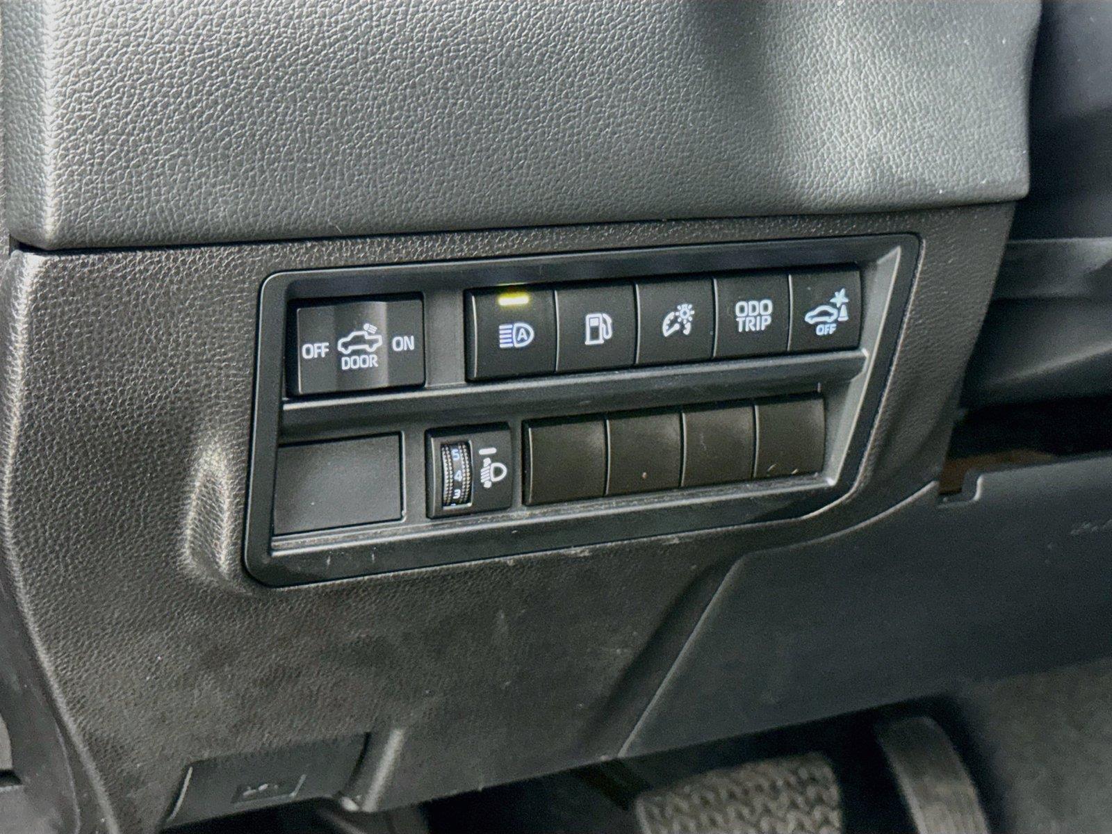 2024 Toyota Tundra Limited - Photo 16
