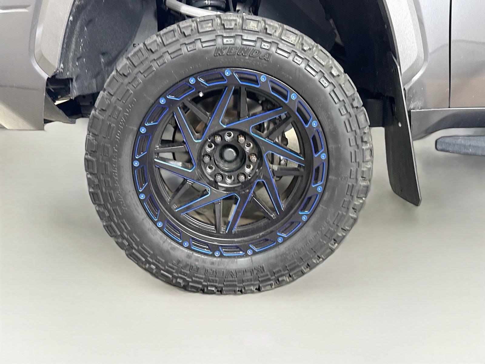 2024 Toyota Tundra Limited - Photo 26