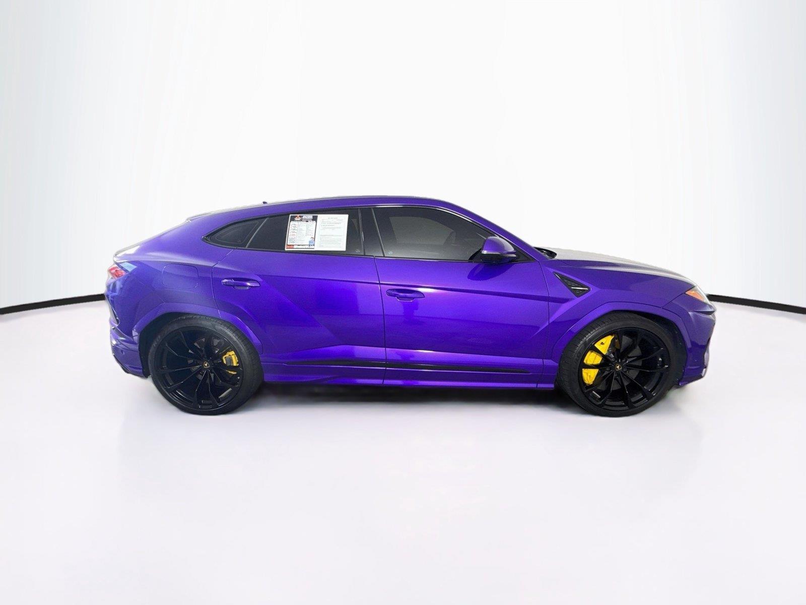 2020 Lamborghini Urus photo 6