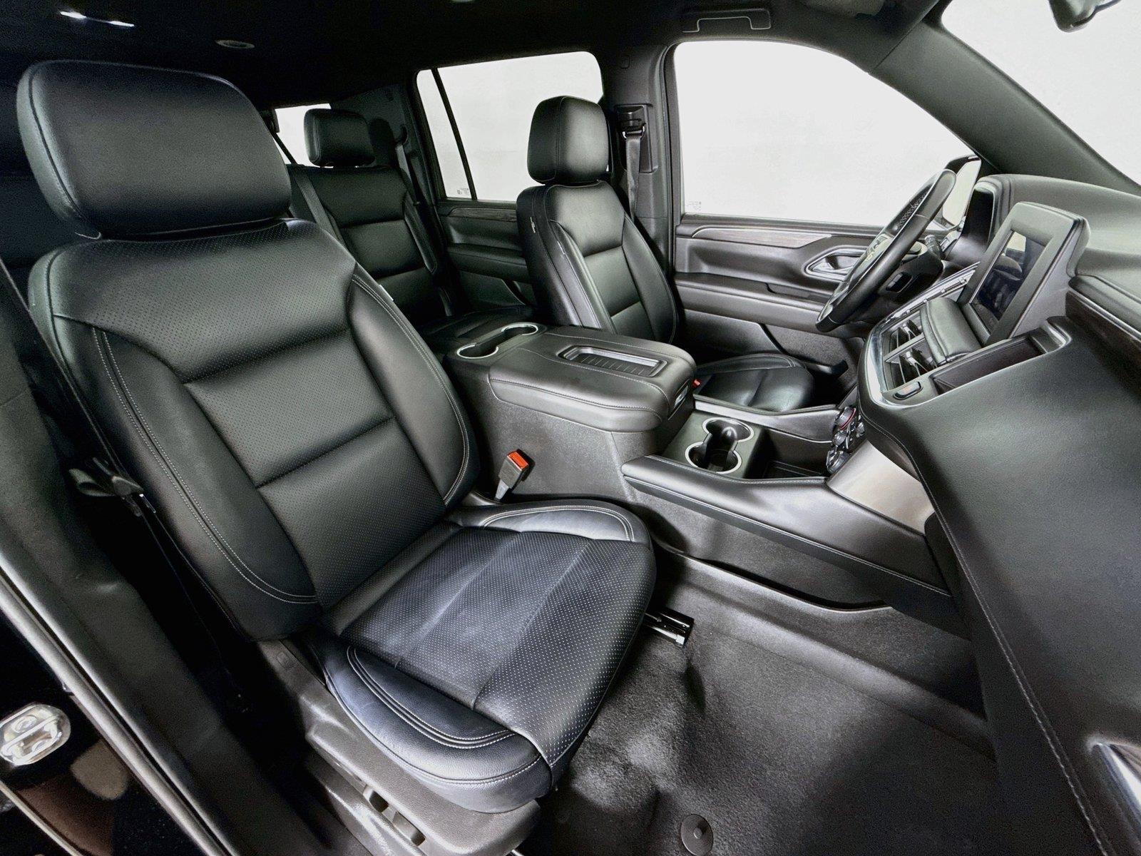 2024 Chevrolet Suburban LS - Photo 30