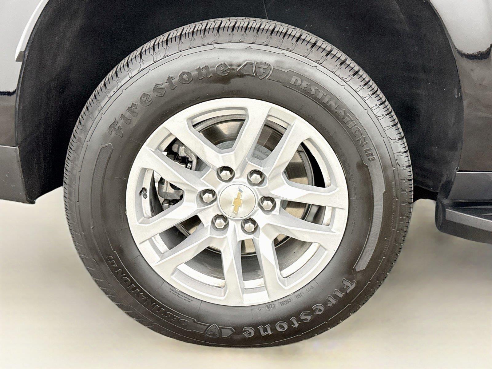2024 Chevrolet Suburban LS - Photo 38