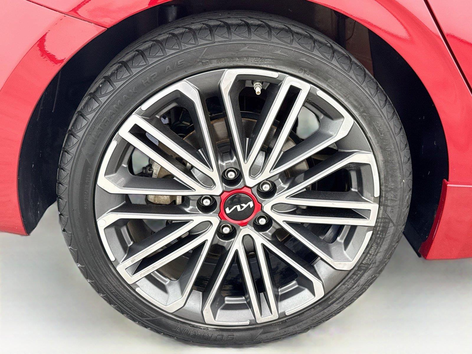 2024 Kia Forte GT - Photo 34